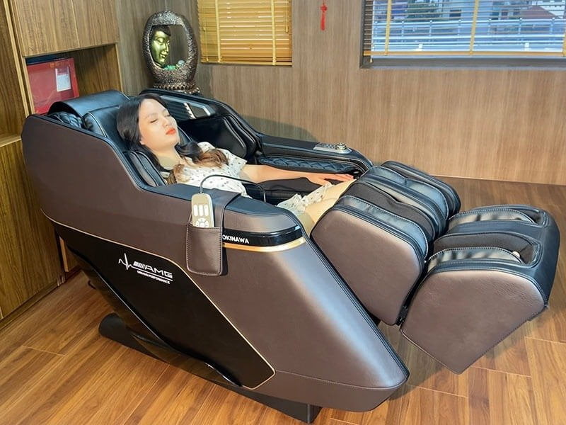 Chế độ không trọng lực ghế massage Okinawa C300